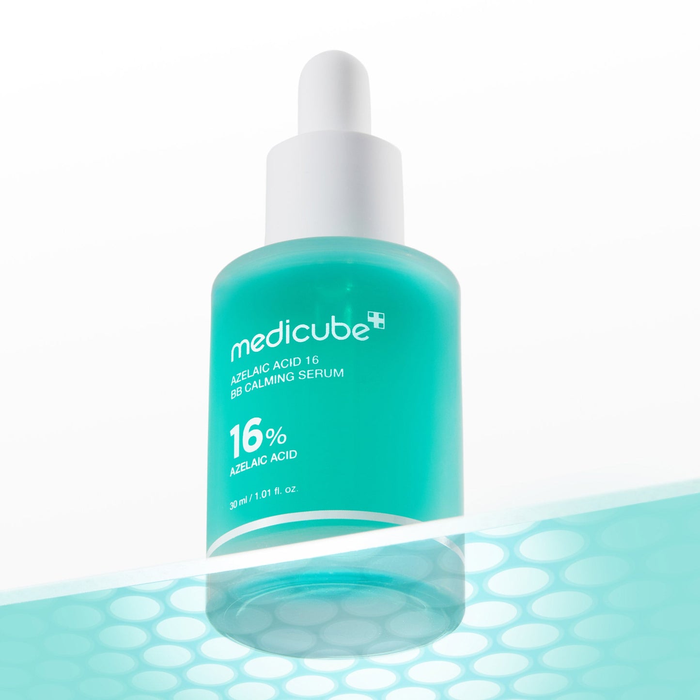azelaic-acid-16-calming-serum-q6 01_b7a77460-867e-4b7c-b079-cfd94c5ff15c.jpg